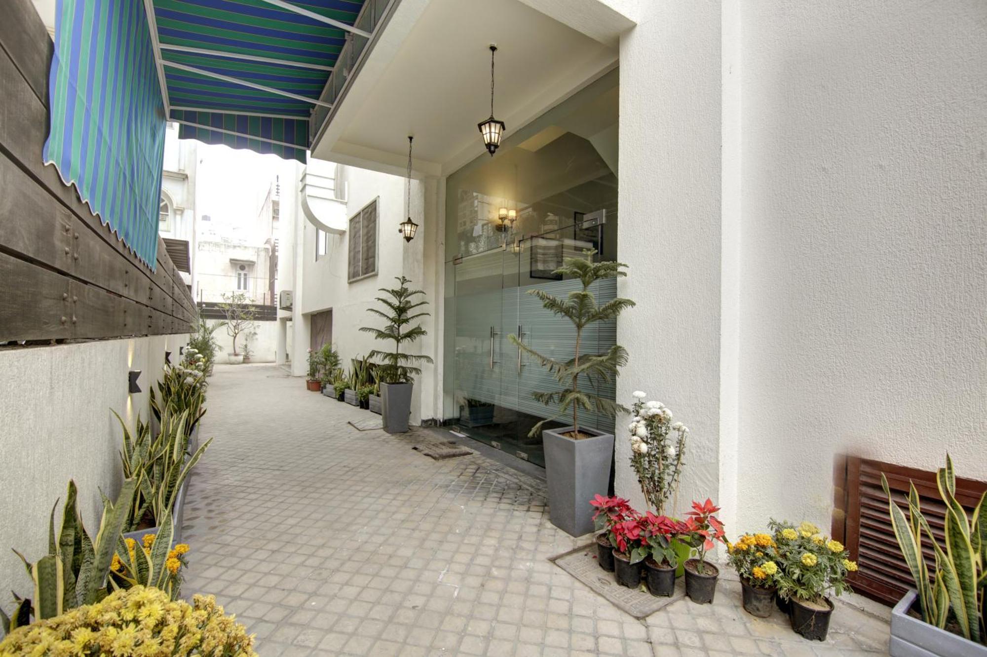 Saltstayz Thyme - New Friends Colony New Delhi Exterior photo